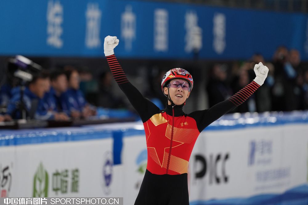 门兴格拉德巴赫3-0大胜海登海姆，町野修斗、哈里斯-塔巴科维奇破门
